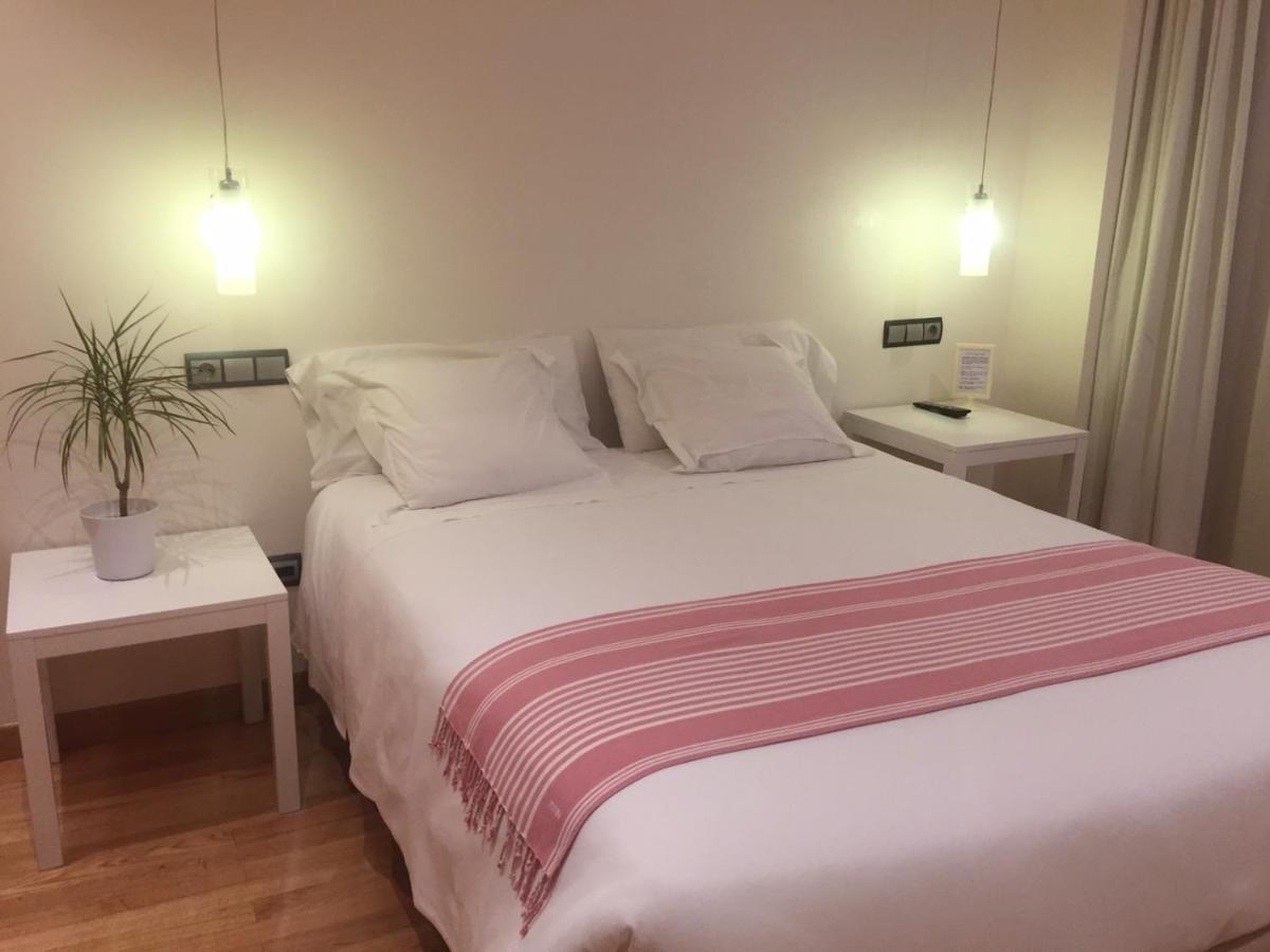 Hotel Nochendi Onís Eksteriør billede