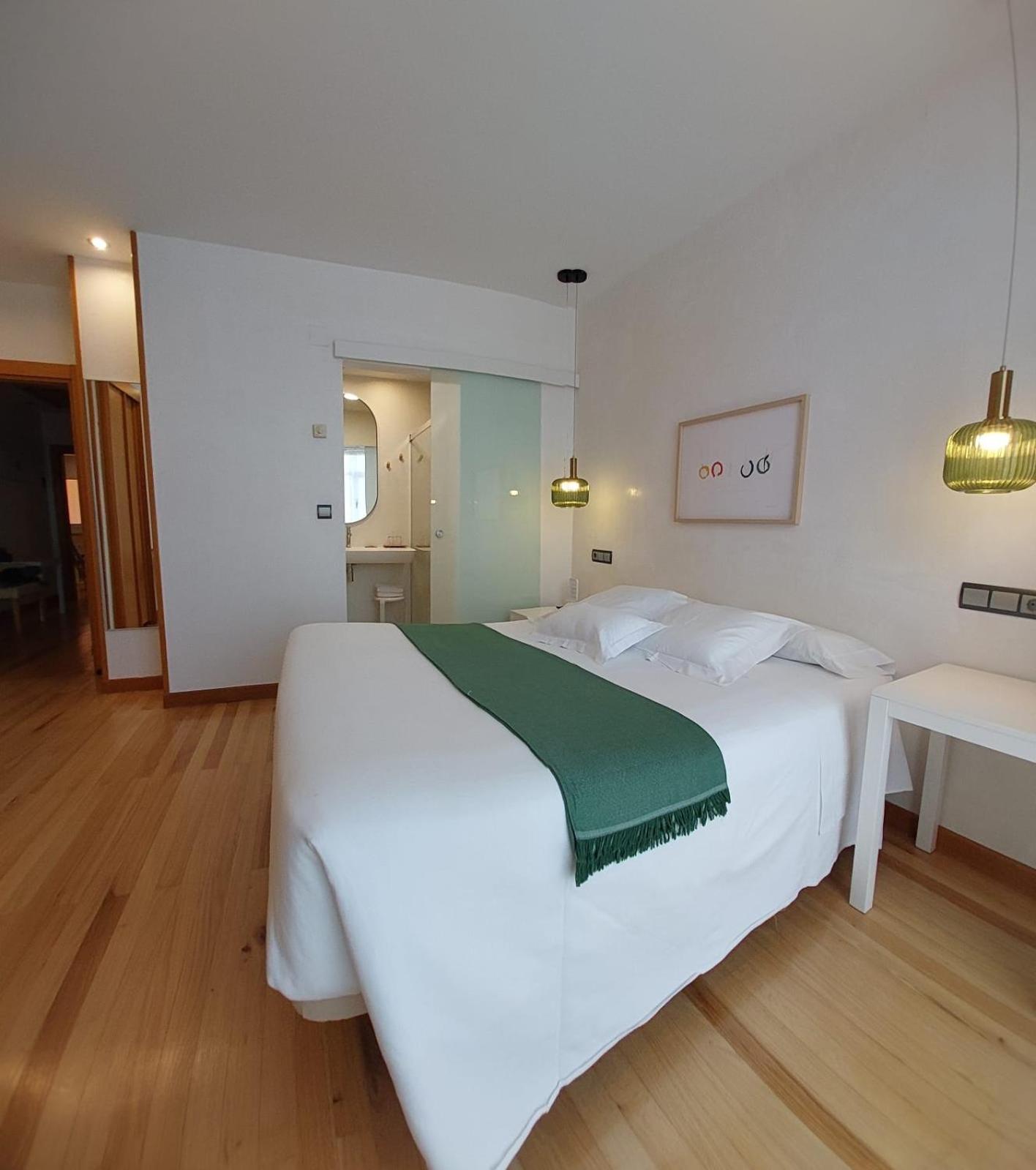 Hotel Nochendi Onís Eksteriør billede