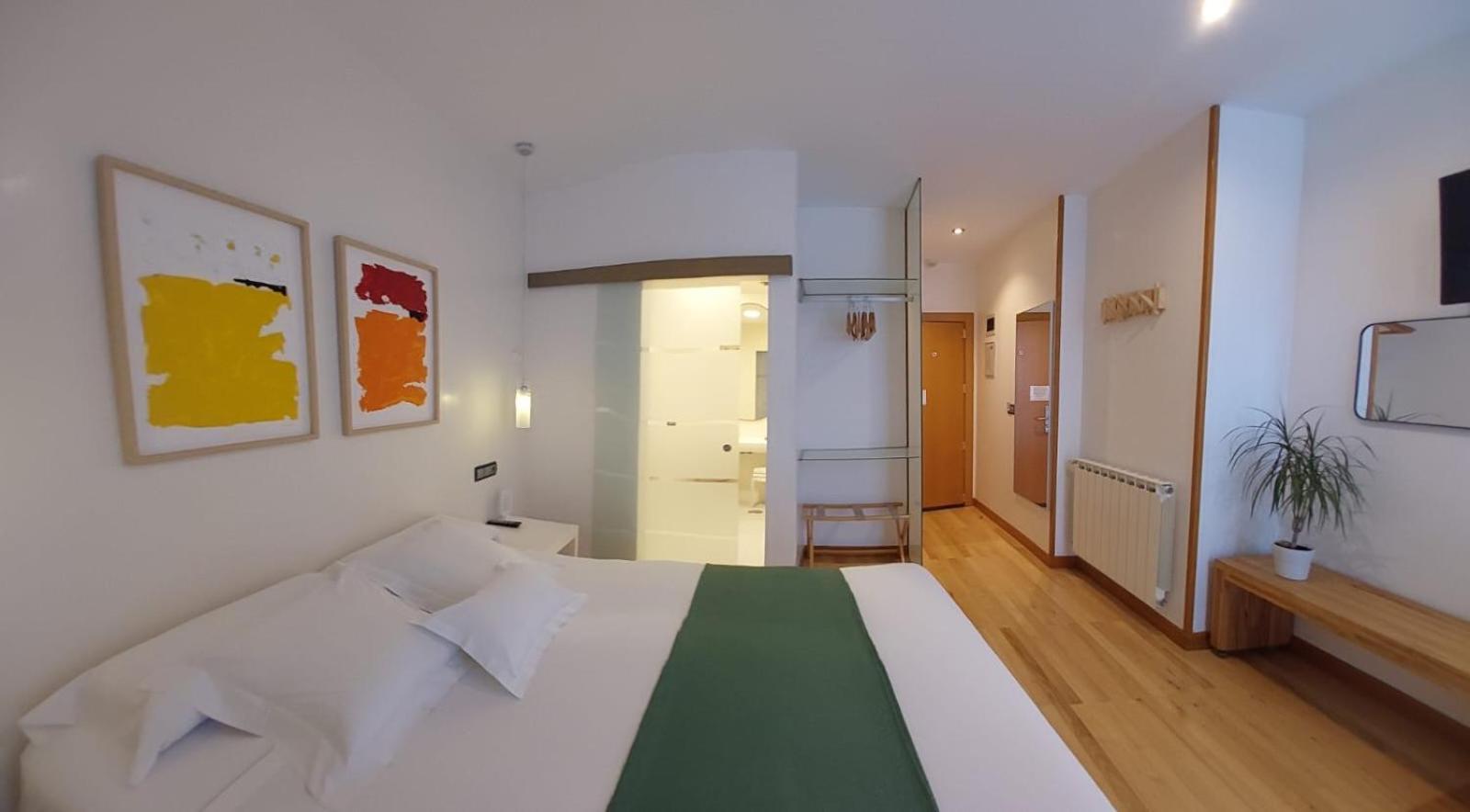 Hotel Nochendi Onís Eksteriør billede