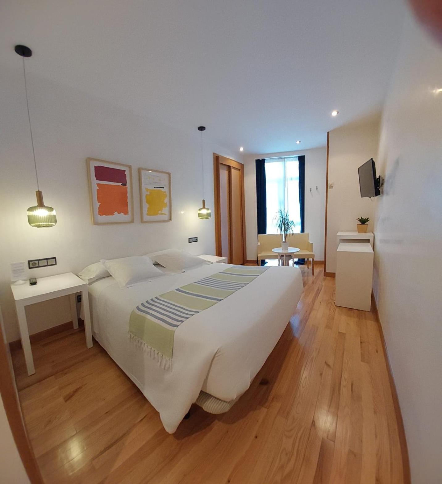 Hotel Nochendi Onís Eksteriør billede