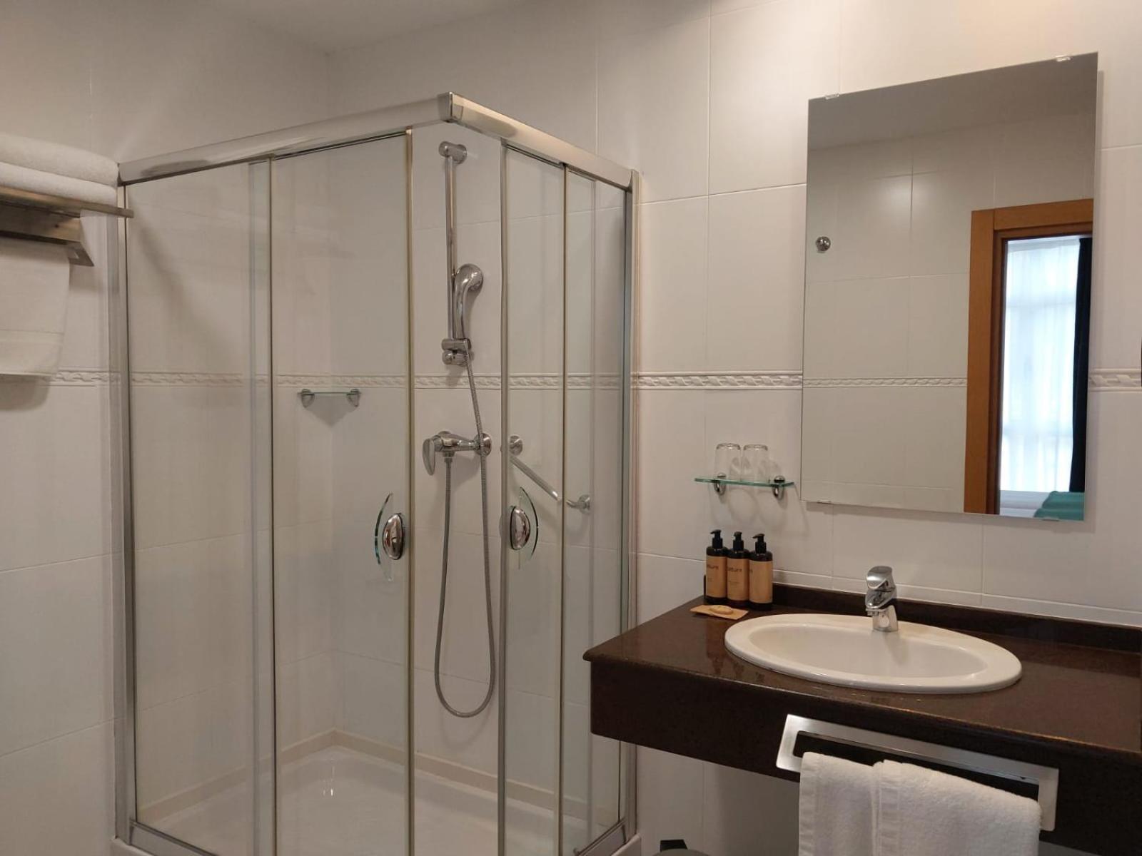 Hotel Nochendi Onís Eksteriør billede