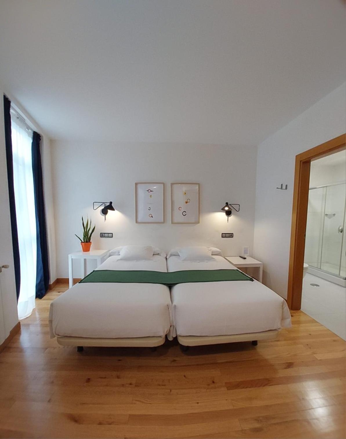 Hotel Nochendi Onís Eksteriør billede