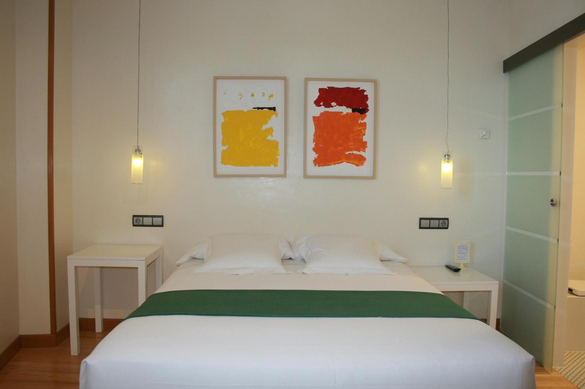 Hotel Nochendi Onís Eksteriør billede