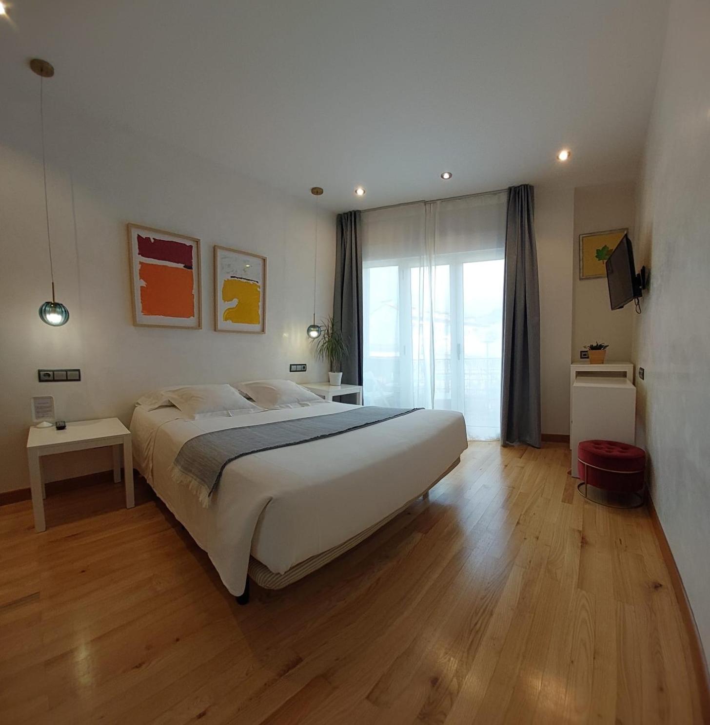 Hotel Nochendi Onís Eksteriør billede