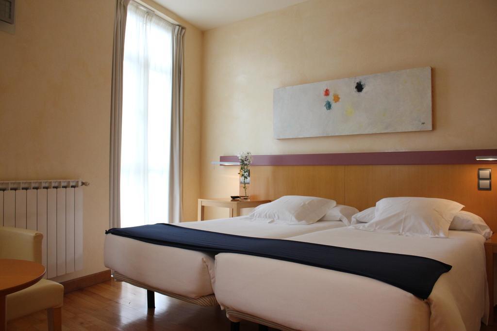 Hotel Nochendi Onís Eksteriør billede