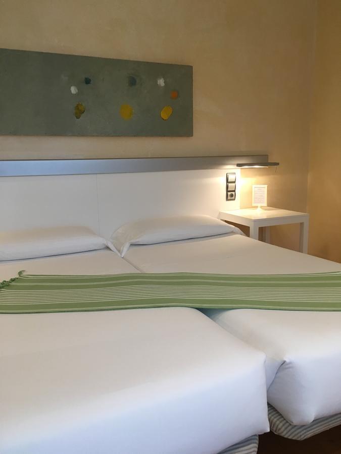Hotel Nochendi Onís Eksteriør billede