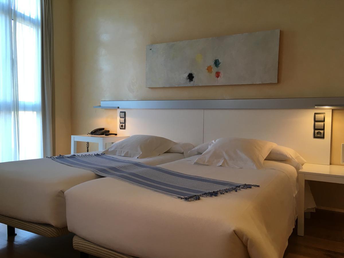 Hotel Nochendi Onís Eksteriør billede